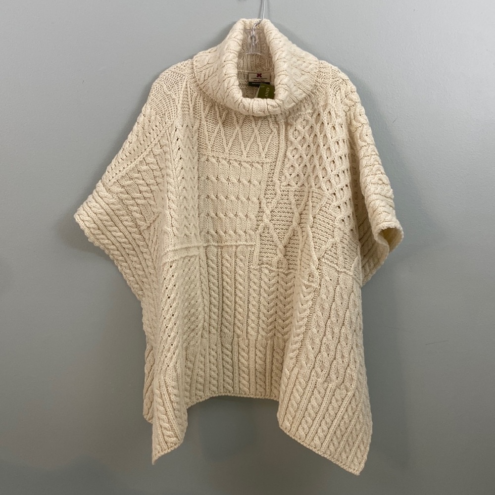 Carraig Donn 100% Merino Wool Cowl-neck Cream Patchwork Poncho. NWT